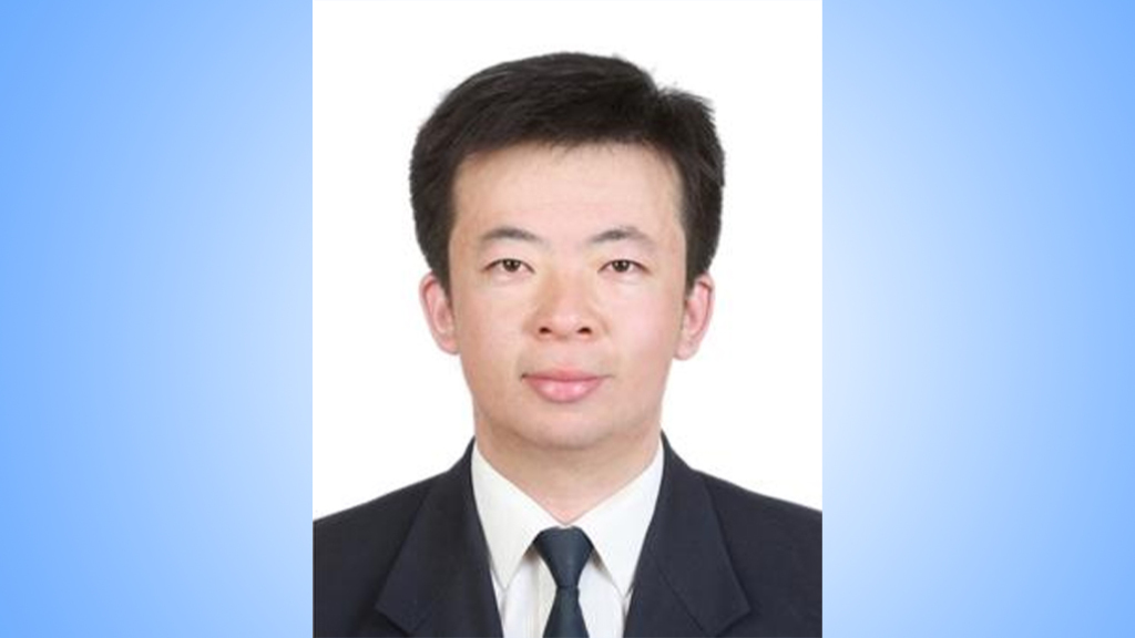 生肖牛全年运势走向:在线测算生辰八字www.jixiangqiming.vip：-贵州龙里县委原书记冯异星转任黔南州住房公积金管理中心主任