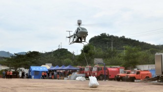 河北興?。旱缆窊屚?、物資投放、電力通信恢復(fù)同步推進(jìn)