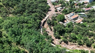 河北省委書記倪岳峰赴承德市興隆縣指揮調(diào)度防汛救災(zāi)工作