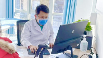 干吃蒙脫石散會(huì)造成窒息？專(zhuān)家提醒正確使用才可止瀉護(hù)腸