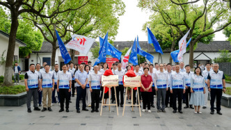 河海大學(xué)在上海首次開啟異地迎新，校長與新生暢談大學(xué)之道