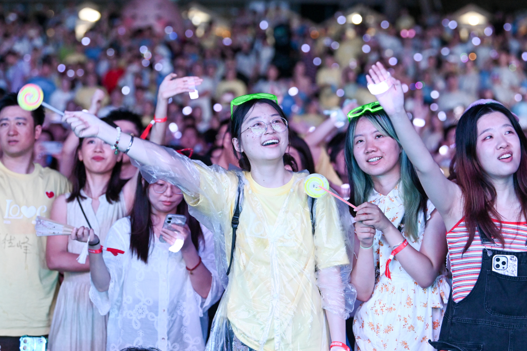魔都眼｜露天电影、集市、温室花园夜游……这个公园的夏夜很精彩