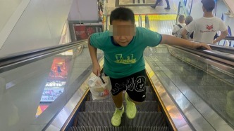 媒体：“跑楼小孩”代送外卖最后100米，看似多赢却藏“多输”风险