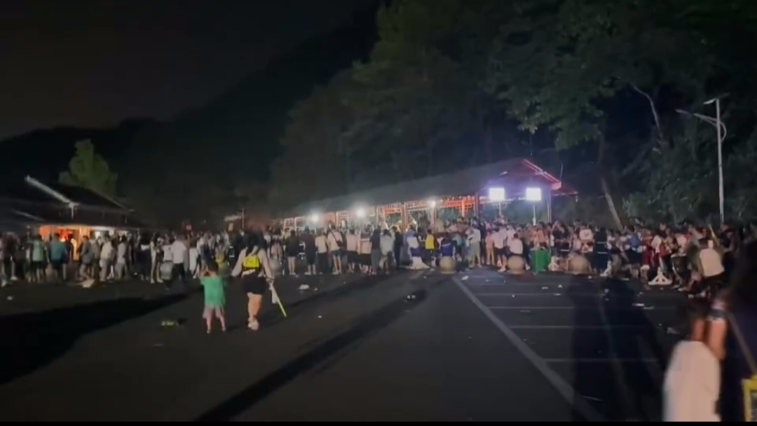 贵州一漂流景区大量游客滞留至凌晨，景区致歉并展开整改