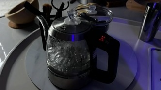 去年承諾“5年質(zhì)保”今年不認(rèn)賬，商家：當(dāng)時(shí)是快捷回復(fù)