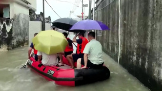 廣東7個市縣暴雨紅色預警生效，防汛Ⅲ級應急響應提升至Ⅱ級