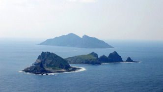 中国海警舰艇编队8月5日在我钓鱼岛领海巡航
