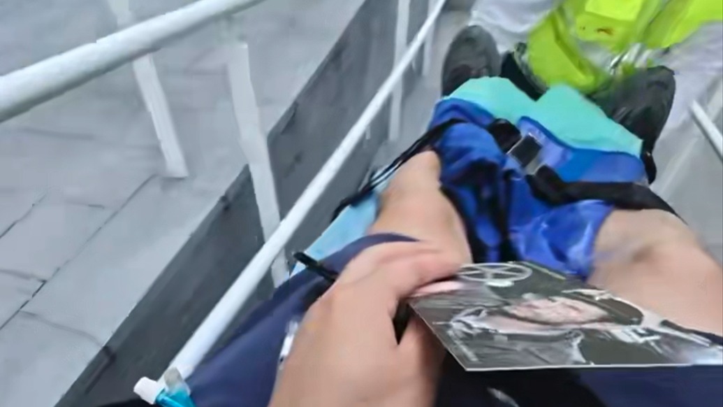 看電影時突發(fā)疾病一度昏迷,男子獲救后感謝幫助自己的好心人