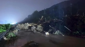 广佛肇、清云两条高速遭遇泥石流致交通中断：未造成人员伤亡，仍在抢修