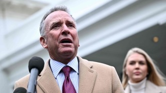 美国中东问题特使飞抵莫斯科