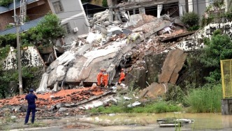 直播丨廣州白云大雨致山體滑坡14人被困7人救出，記者直擊救援現(xiàn)場
