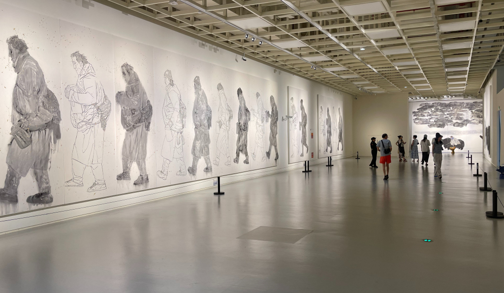 高天厚土里的质朴与丰碑：知名画家袁武上海首展