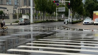 鄭州市解除暴雨紅色及橙色預(yù)警，部分路段積水已降、道路通行正常
