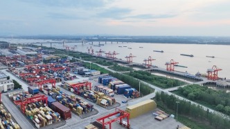 今年前7個(gè)月長(zhǎng)江干線(xiàn)港口貨物吞吐量超23億噸