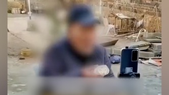 74岁老人签约2690元直播带货，家属退款遭拒公司失联