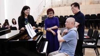 這首50年前的詩，擁有了自己的鋼琴曲