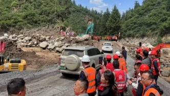 甘肃榆中县到马坡乡一救援关键通道被抢通