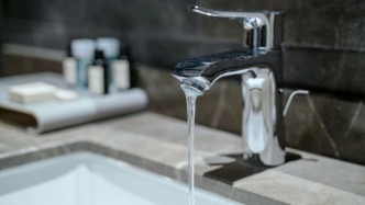水利部维持甘肃等地洪水防御Ⅳ级应急响应，重点监测饮用水安全