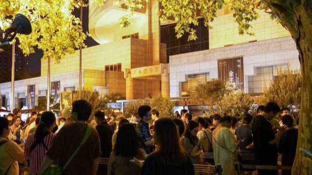 0点以后，排队去看古埃及大展