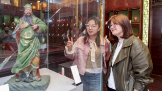 何以中國(guó) |天津古文化街上的泥人張