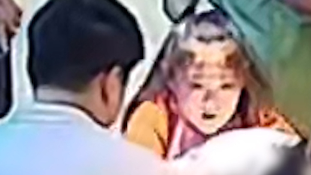 11歲“小孩姐”用海姆立克法30秒救回窒息女子