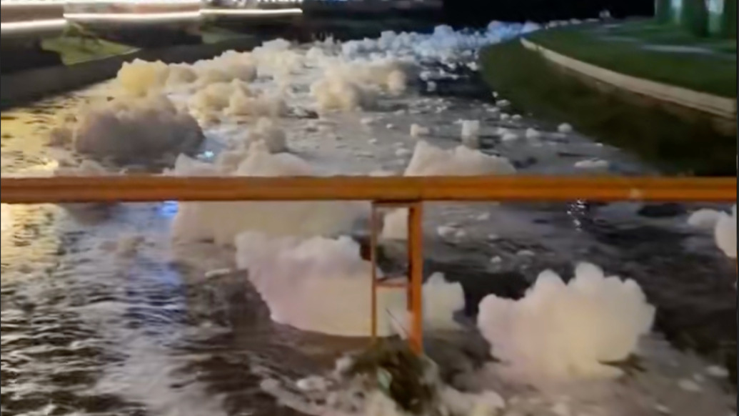 沈陽通報(bào)一河流現(xiàn)大量泡沫：洗手液原料進(jìn)入河道所致