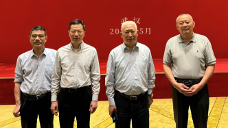 徐俊、宮曉衛(wèi)、高克勤、姜小青丨立誠(chéng)守拙，其容若虛——古籍出版四人談（下）