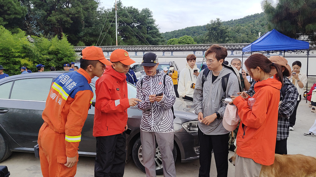 8岁自闭症男童在大理苍山走失已超72小时，涉事夏令营机构被调查