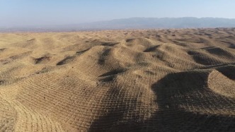 感知幸福中國(guó)寧夏行｜草方格治沙從沙坡頭走向世界，如今沙漠成為當(dāng)?shù)貙氋F旅游資源