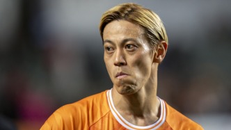 对南京大屠杀态度一波三折，日本前国脚本田圭佑成焦点