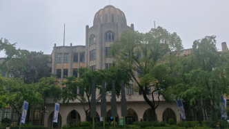 多國作家在上海虹口雷士德工學院舊址熱烈對話