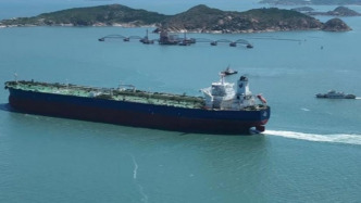 受台风“杨柳”影响，福建沿海39条客渡运航线停航