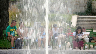 法國正經歷“文化戰爭”：空調是極右翼的東西嗎？