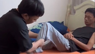 “我會一直照顧下去！”寧波媽媽16年前“撿回”的流浪少年，如今扛責(zé)照顧重病哥哥