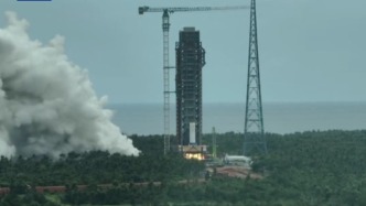 新一代载人运载火箭长征十号首次系留点火试验取得圆满成功