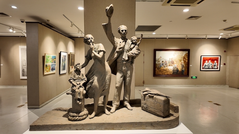 纪念抗战胜利80周年美术展今开幕，将在上海全市各区巡展