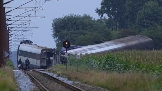 丹麥一列火車脫軌，致1死多傷