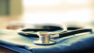 肖某董某莹事件处置情况被通报，人民日报刊文：提高医疗质量，保障人民健康