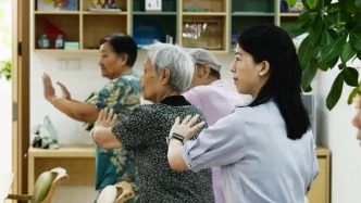 事關(guān)養(yǎng)老護(hù)理員隊(duì)伍發(fā)展，上海圍繞人才引進(jìn)、住房保障等推出若干措施