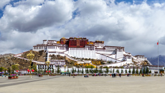 布达拉宫广场17日16时起实施封闭管理，至庆祝大会结束