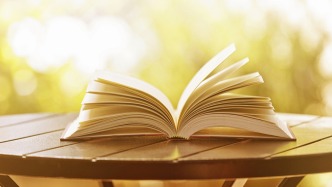 习近平同志《论坚持全面深化改革》第一卷、第二卷出版发行