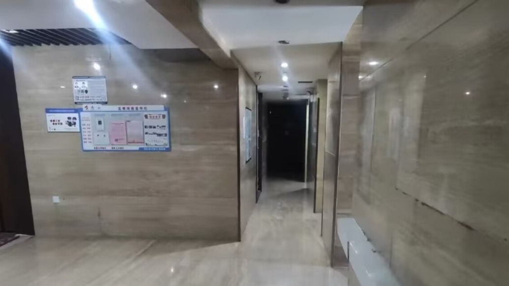 天津一業(yè)主趁夜砌墻“偷走”樓棟大堂200平米面積?物業(yè):已拆除