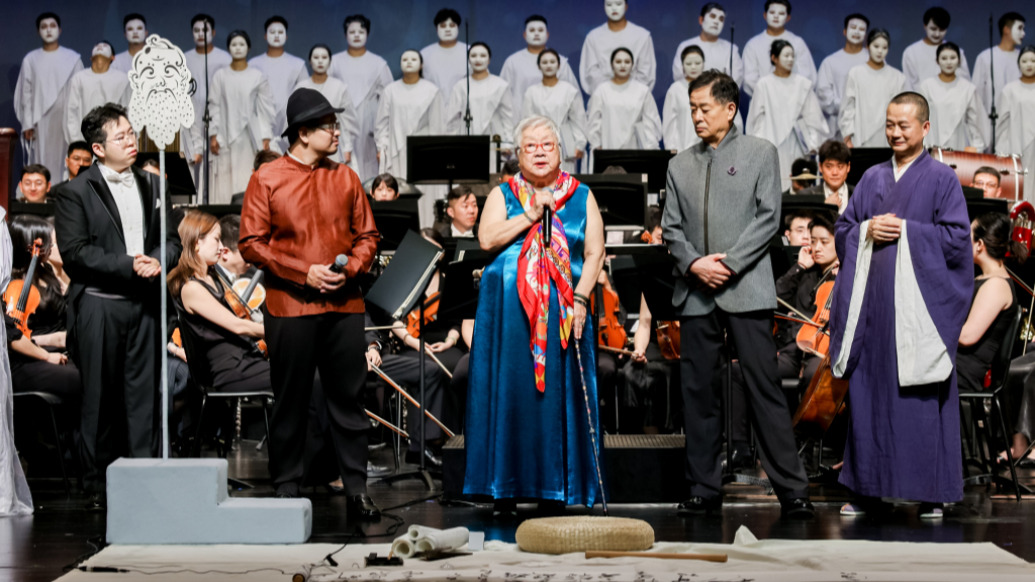 88歲陳薪伊：因?yàn)檫@座美妙的劇院，我在臨港有回家的感覺