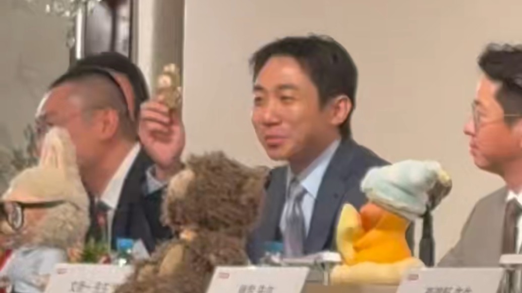 迷你版LABUBU本周发布,王宁:可以挂在手机上,应该会是个超级爆款