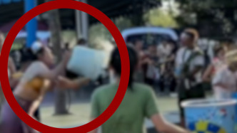 女孩遭NPC故意用水桶砸擊？濟(jì)寧方特致歉：涉事演員已被清退