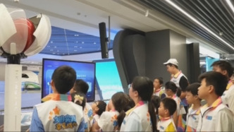 “空中漫步”“人機互動”…… “玩著學(xué)”火爆出圈，暑期文旅“科技含量”十足