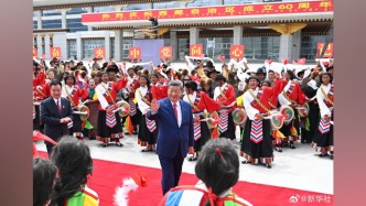 习近平在出席西藏自治区成立60周年庆祝活动后返回北京