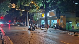 出鏡主播騎車被掉落電纜割傷脖子傷口長25厘米，管理方：正協商解決