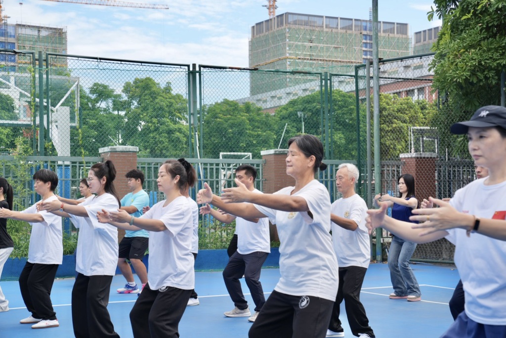 高尔夫马术都成了文化惠民项目，厦门湖里区掀起全民健身潮
