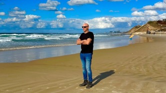 以色列营救人质纪录片遭多伦多电影节撤销之后再获邀请